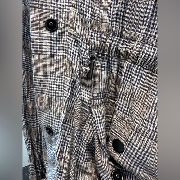 *SOLD* Zara Plaid Houndstooth Raincoat Trench Coat great condition - Picture 7 of 8